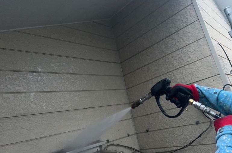 外壁の高圧洗浄
